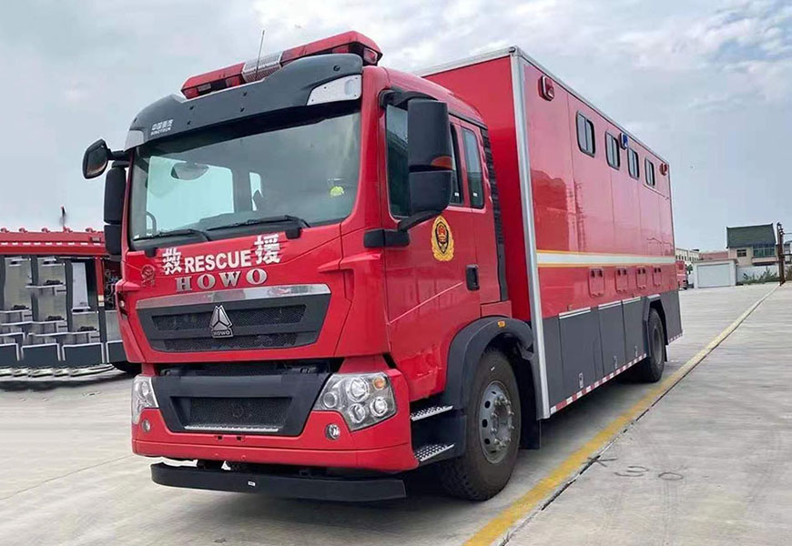 重汽T5G飲食保障車(chē)