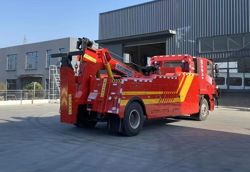 紅巖單橋一拖一清障車(chē)