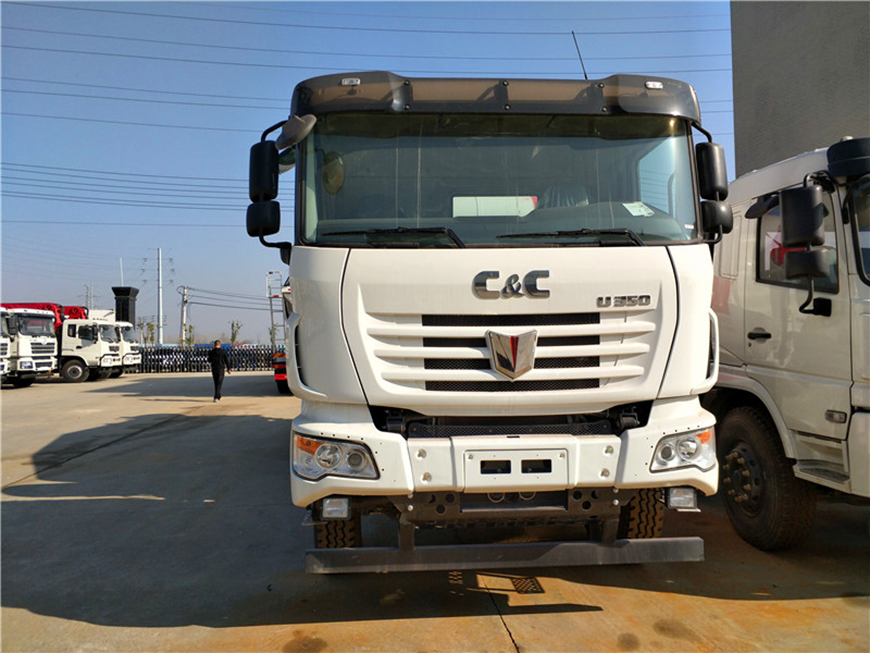 聯(lián)合重卡14方攪拌車(chē)
