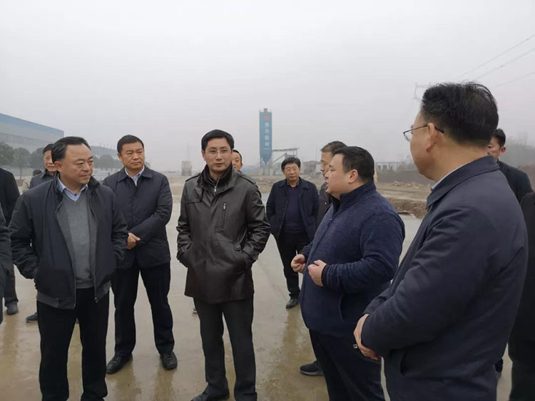 隨州市委、市人大代表團(tuán)蒞臨程力集團(tuán)商用車(chē)產(chǎn)業(yè)園視察